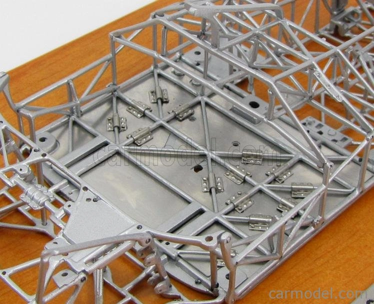Cmc Maserati Telaio - Tipo 61 Birdcage Chassis 1960 1:18 Silver