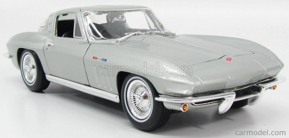 Maisto Chevrolet Corvette Coupe 2-dverový 1965 1:18 Strieborný