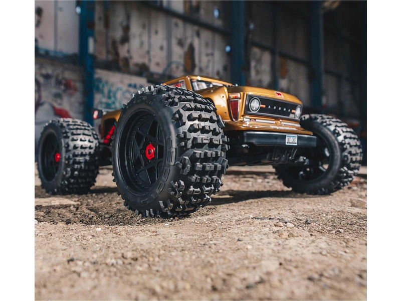RC auto Arrma Outcast 4S V2 BLX 1:10 4WD RTR, bronzová