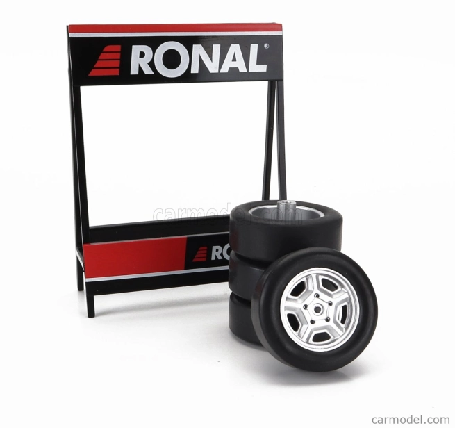 Ixo-models Príslušenstvo Cavalletto Supporto 4x Pneumatici Ronal - Kovový nosič so 4x pneumatikami 1:18 čierno-strieborný