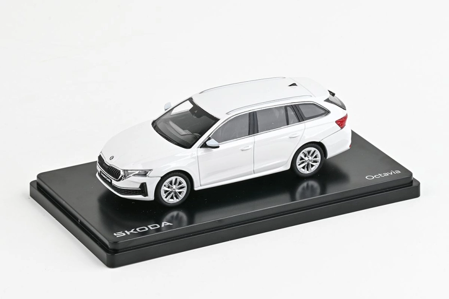Abrex Škoda Octavia IV FL Combi (2024) 1:43 - White Candy