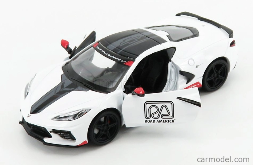 Greenlight Chevrolet Corvette C8 Official Pace Car Road America 2020 1:24 Bílá