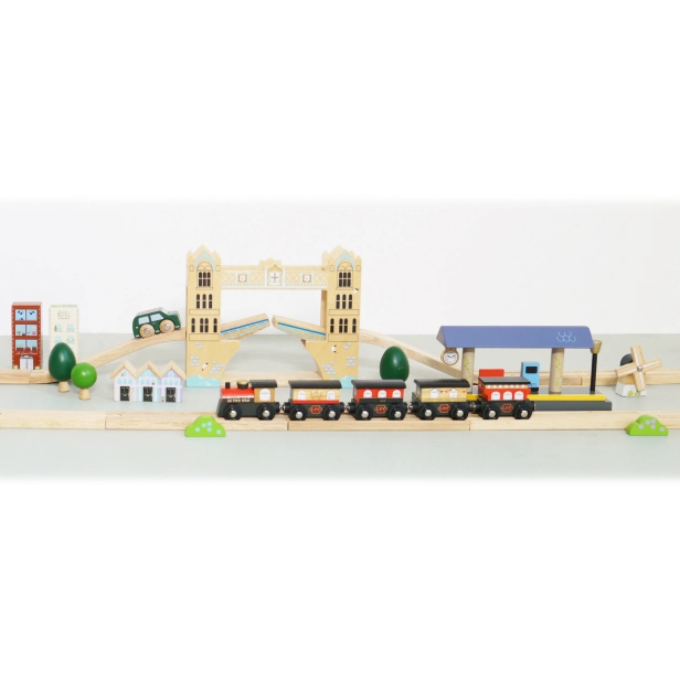 Le Toy Van Train City