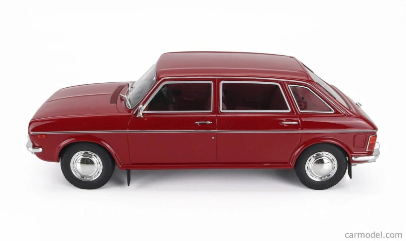 Modely v mierke Cult-scale Austin Maxi 1750 1971 1:18 Crimson Red