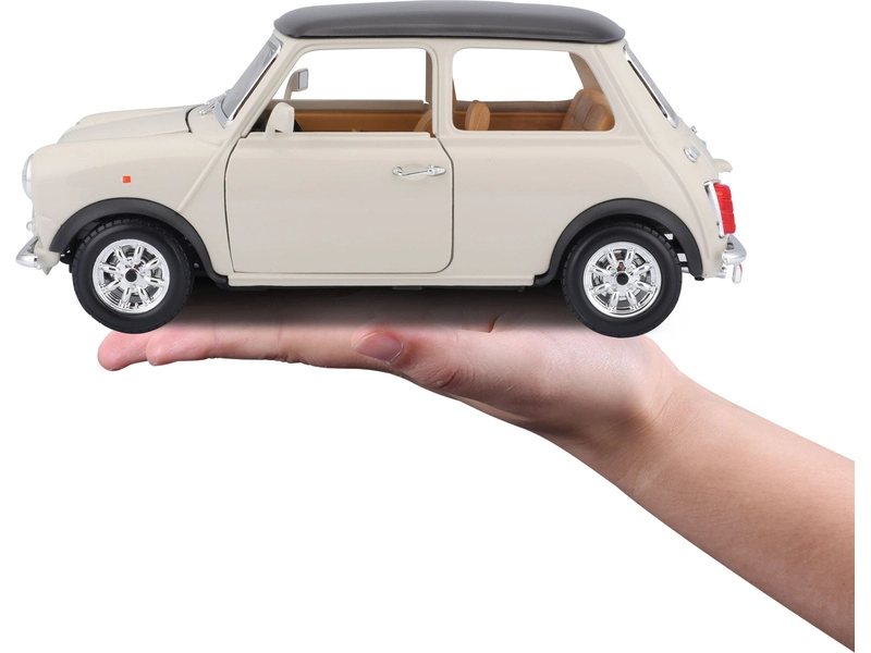 Bburago Mini Cooper 1969 1:18 krémová