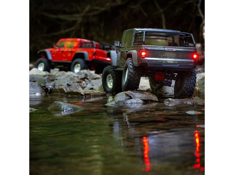 RC auto Axial SCX10 III Jeep JT Gladiator 4WD 1:10 RTR, červené