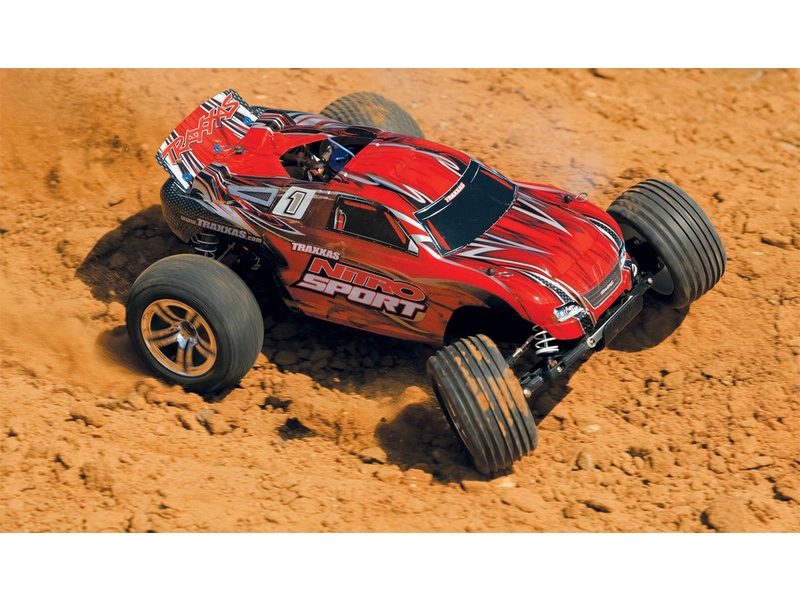 RC auto Traxxas Nitro Sport 1:10