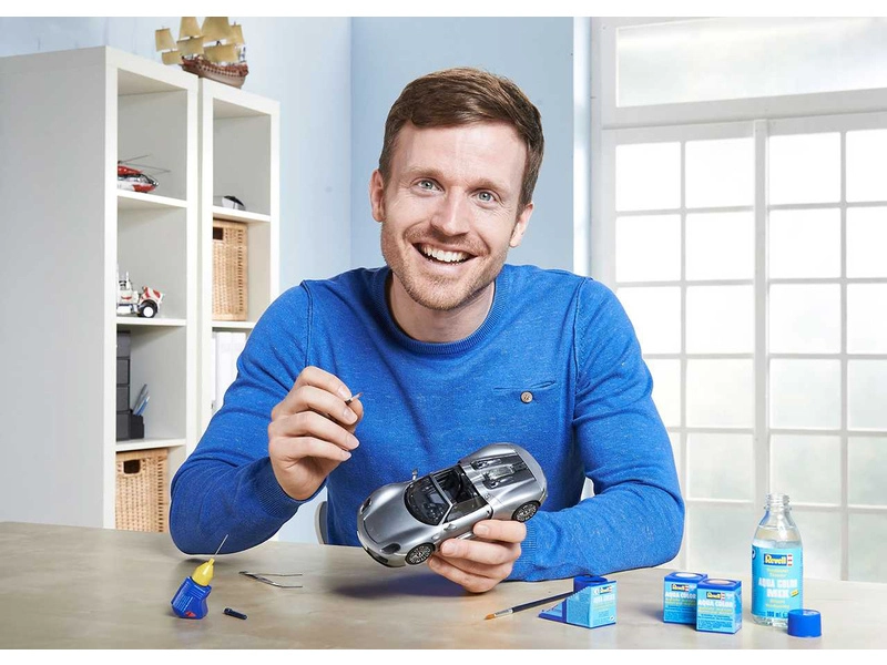 Revell Porsche 918 Spyder (1:24) (sada)