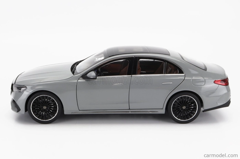 Mercedes benz triedy E (w214) Amg Line 2024 1:18 Alpine Grey