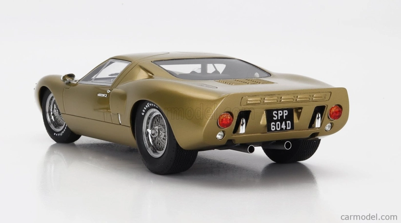 Modely Ford usa Gt40 Mkiii 1966 1:18 Gold