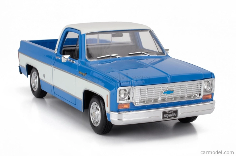 Maisto Chevrolet C-10 Pick-up Cheyenne Super 1974 1:18 modro-biela