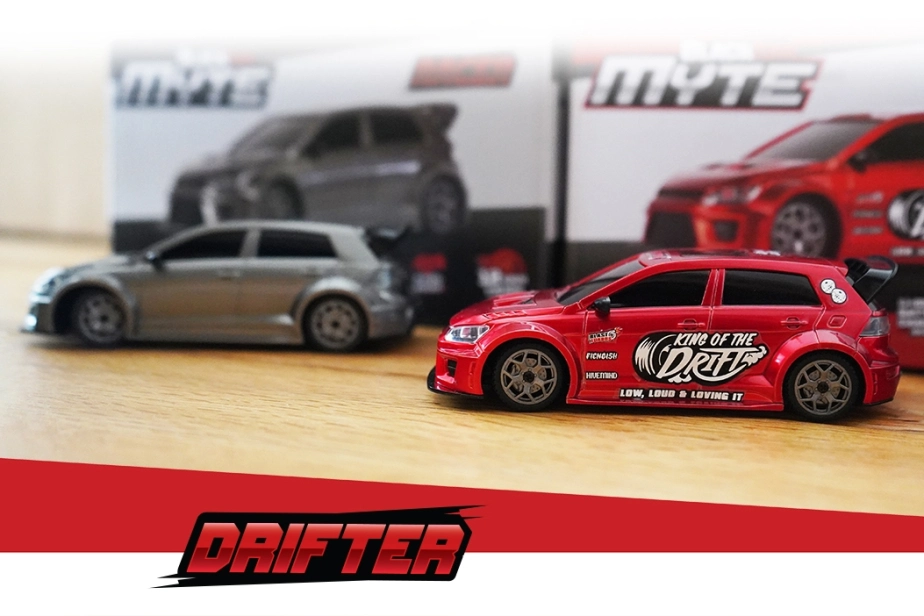 Myte D 1/43 driftové auto – červené