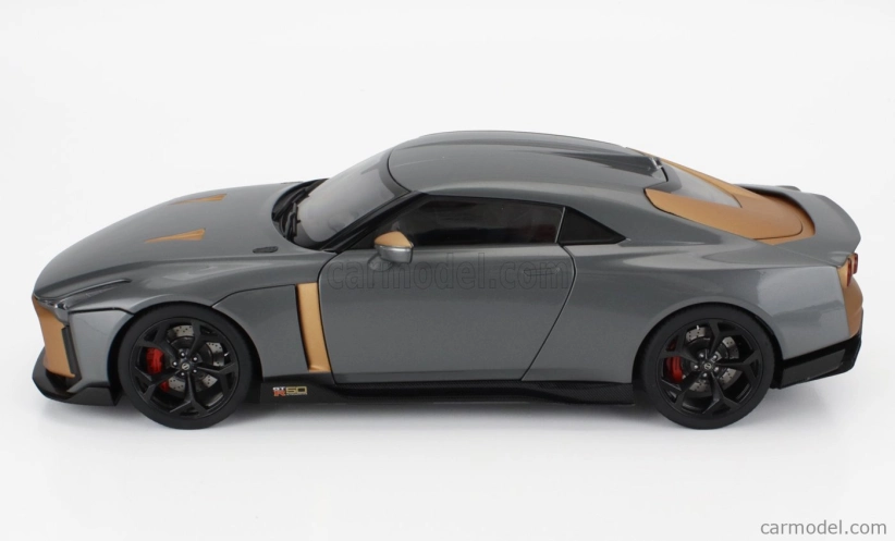 Autoart Nissan Gt-r50 by Italdesign Goodwood Version 2021 1:18 Liquid Kinetic Grey - Energetic Sigma Gold