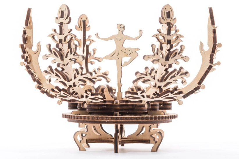 Ugears 3D dřevěné mechanické puzzle Květina