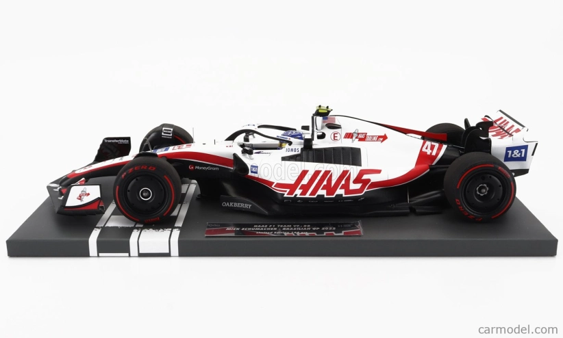 Minichamps Haas F1 Vf-22 Team Haas N 47 Brazilian Gp 2022 Mick Schumacher 1:18 Bílá Černá Červená