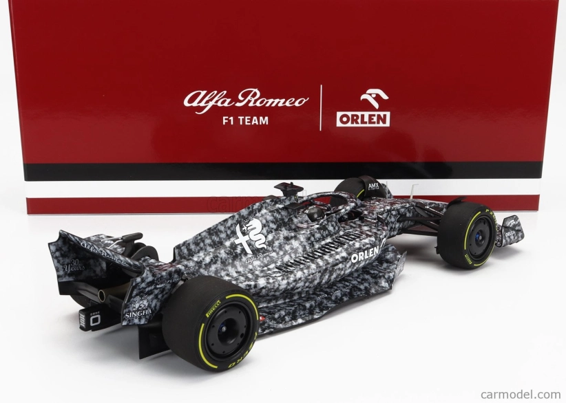 Minichamps Alfa romeo F1 C42 Team Orlen Racing N 24 Test Barcelona 2022 Guanyu Zhou 1:18 Camouflage