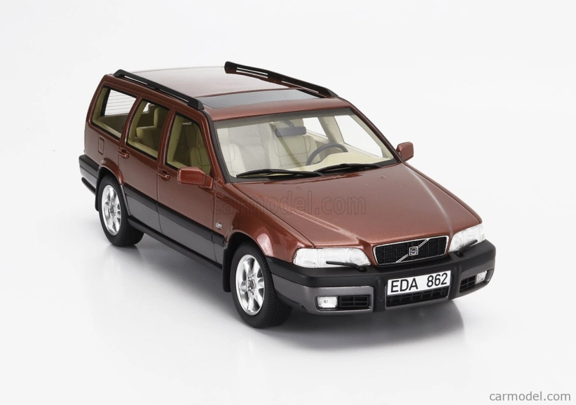 Cult-scale models Volvo V70 Xc Cross Country Sw Station Wagon 1996 1:18 Brown