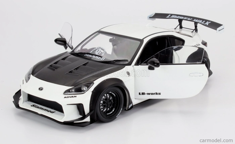 Solido Toyota Gr86 Lbwk Body Kit Coupe 2024 1:18 Bílá Perleťová Černá