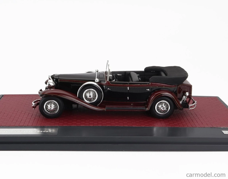 Modely v mierke Matrix Cord L-29 Phaeton Sedan Cabriolet Open 1931 1:43 Čierna červená