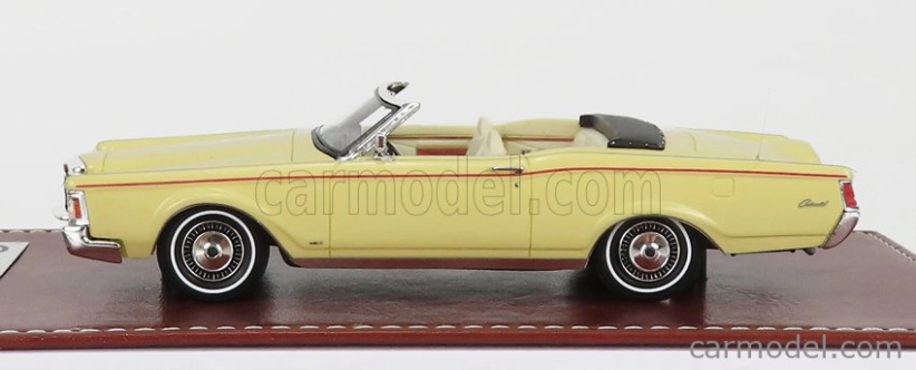 Great-iconic-models Lincoln Continental Mark Iii Convertible 1971 1:43 Žlutá