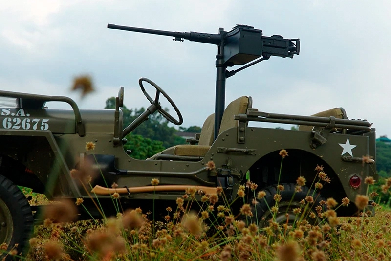 1:12 1941 Willys MB Guľomet