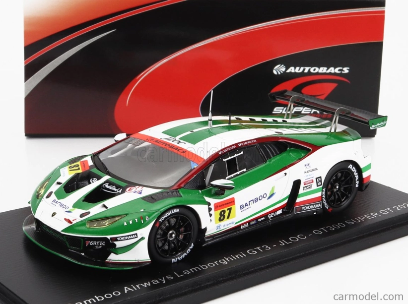 Spark-model Lamborghini Aventador Gt3 Team Jloc N 87 Gt300 Super Gt 2022 K.mtsuura - N.sakaguchi 1:43 Bielo-zelená