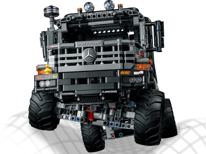 LEGO Technic – truck trialové vozidlo Mercedes-Benz Zetros 4x4