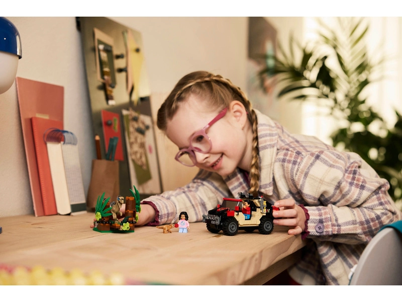 LEGO Jurský svet - Útek pred raptorom v terénnom aute