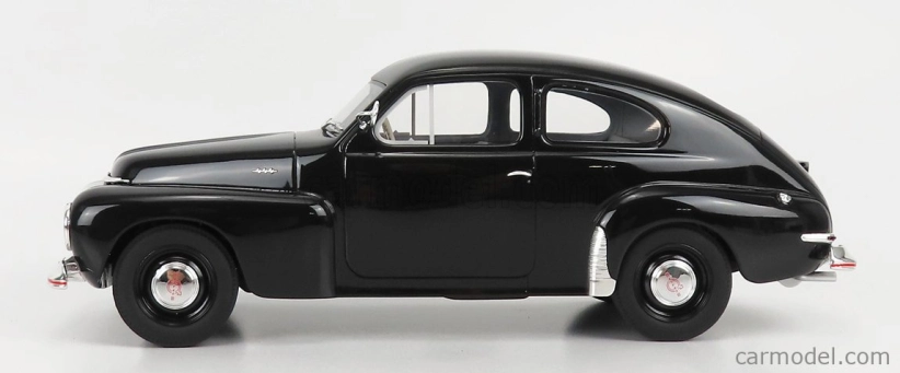 Modely v mierke Cult-scale Volvo Pv444 1947 1:18 Black