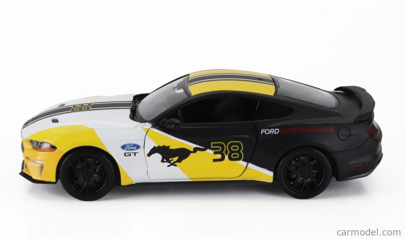 Motor-max Ford usa Mustang Gt N 38 Racing Coupe 2018 1:24 Bílá Žlutá Černá