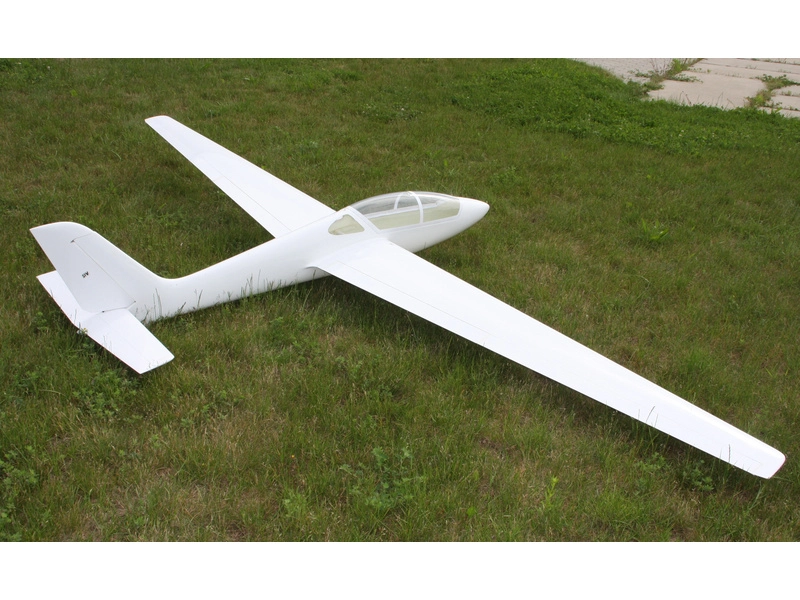 RC letadlo Tomahawk Fox 3.5m FRP ARF, bílá