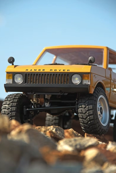 RC auto Range Rover 1970, žlutá