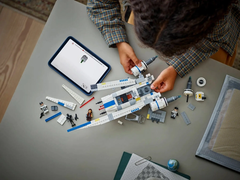 LEGO Star Wars - Stíhačka U-wing rebelov