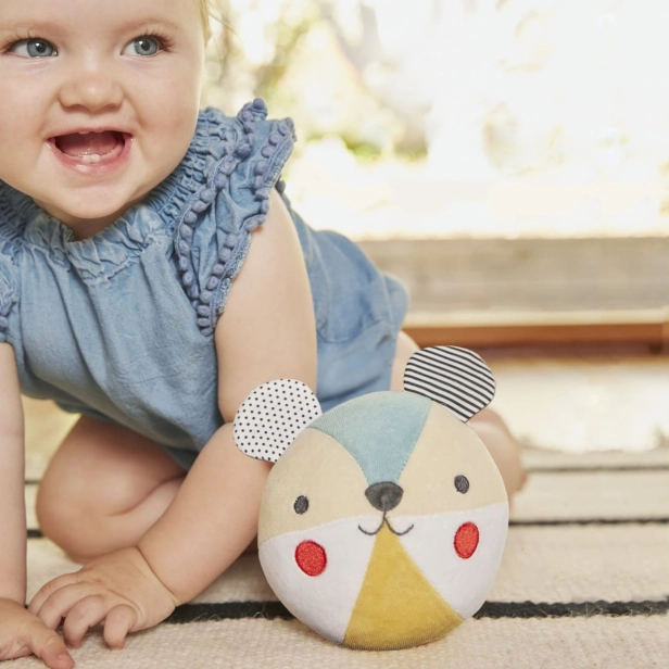 Koláž Petit Rattle Bear