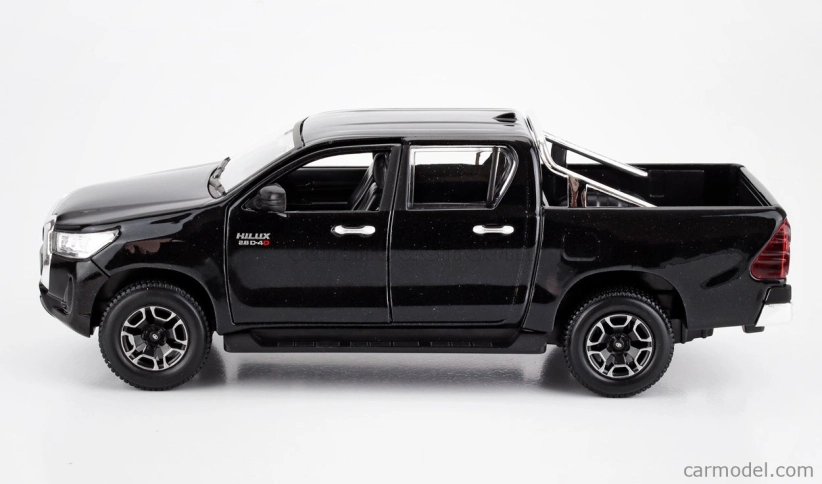 Maisto Toyota Hilux Pick-up 2021 1:27 Black