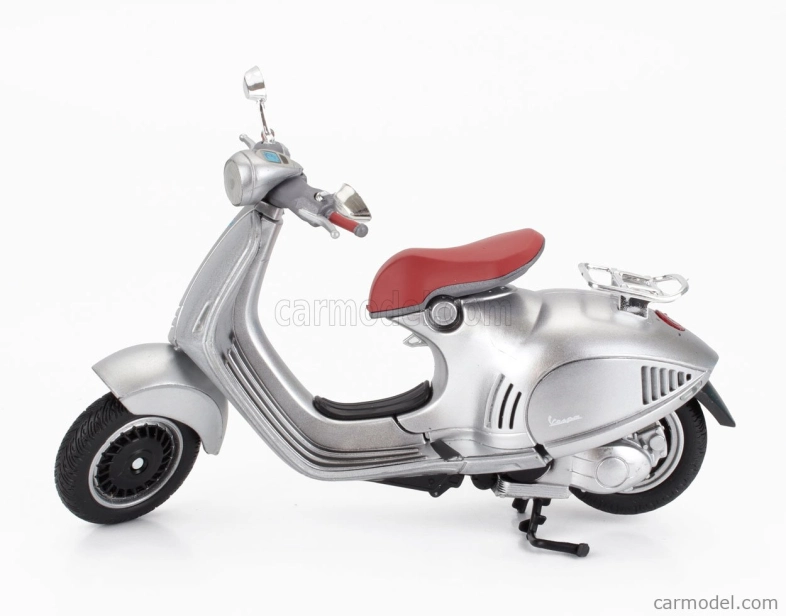 Newray Piaggio Vespa 946 Bellissima 2014 1:12 Silver