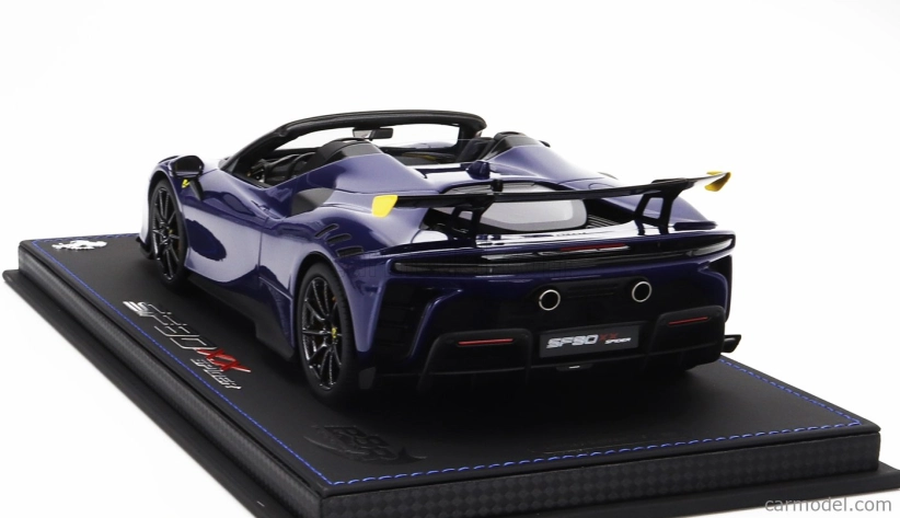 Bbr-models Ferrari Sf90 Xx Stradale Spider 2024 - Con Vetrina - With Showcase 1:18 Blu Elettrico - Modrá Žlutá