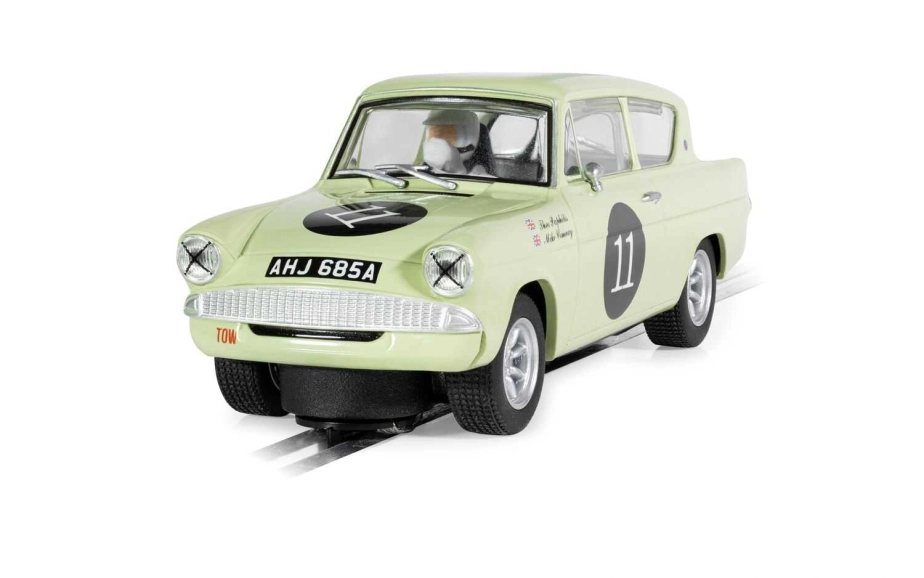 Autíčko Touring SCALEXTRIC C4617 - Ford Anglia 105e - Theo Paphitis (1:32)