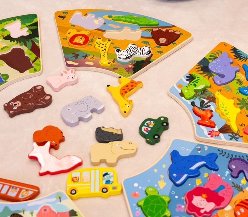 2Kids Toys Dřevěné puzzle Kruh propojitelné 6 v 1