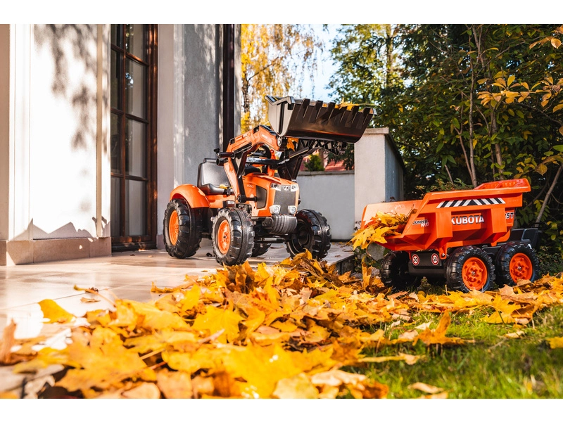 FALK – Šliapací traktor Kubota s nakladačom, rýpadlom a maxi vlečkou