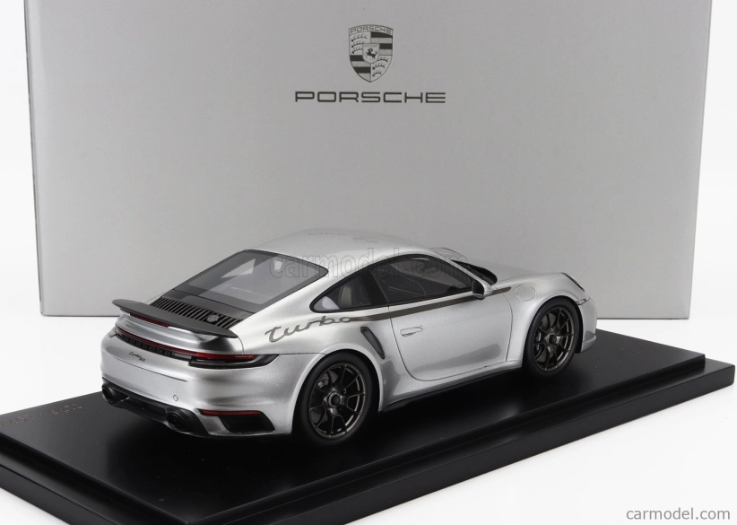 Spark-model Porsche 911 992 Turbo Coupe 2024 - 50th Anniversary 911 Turbo - Con Vetrina - With Showcase 1:18 Silver