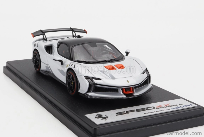 Looksmart Ferrari Sf90 Xx Stradale 2024 1:43 Bianco Artico - Biela oranžová čierna