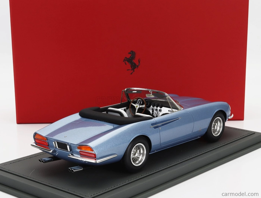 Bbr-models Ferrari 365 California S/n08347 Spider Cabriolet Geneve Motorshow 1966- Con Vetrina - With Showcase 1:18 Světle Modrá Met