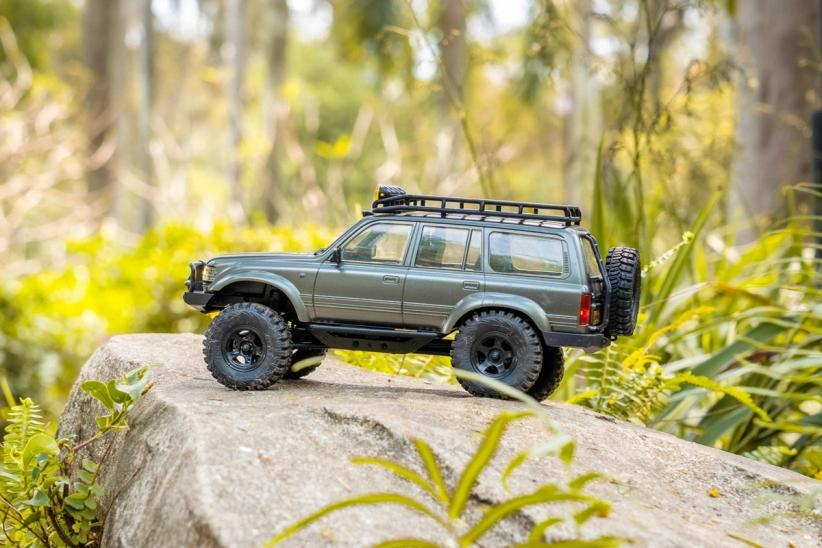 Toyota Land Cruiser 80 1:18 RTR