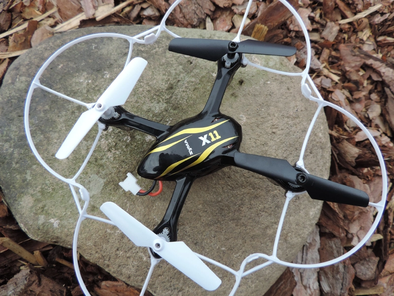 RC kvadrokoptéra Syma X11