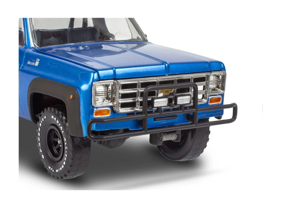 Plastic ModelKit MONOGRAM auto 4581 - 78 Chevy 4x4 Pickup with Go-kart (1:25)