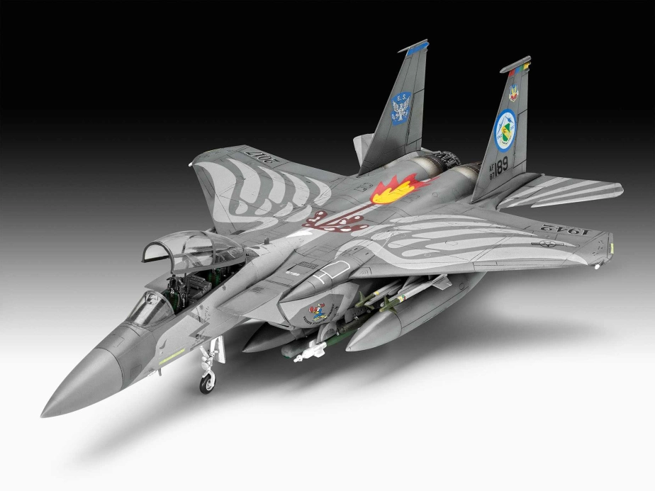 Revell McDonnell F-15E Strike Eagle (1:72)
