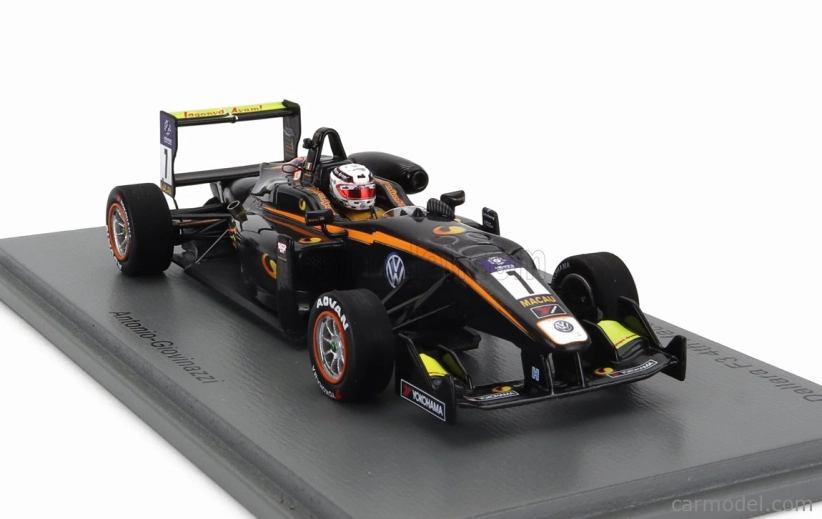 Spark-model Dallara F3 Team Carlin N 7 4th Macau Gp International Cup 2015 Antonio Giovinazzi 1:43 Black