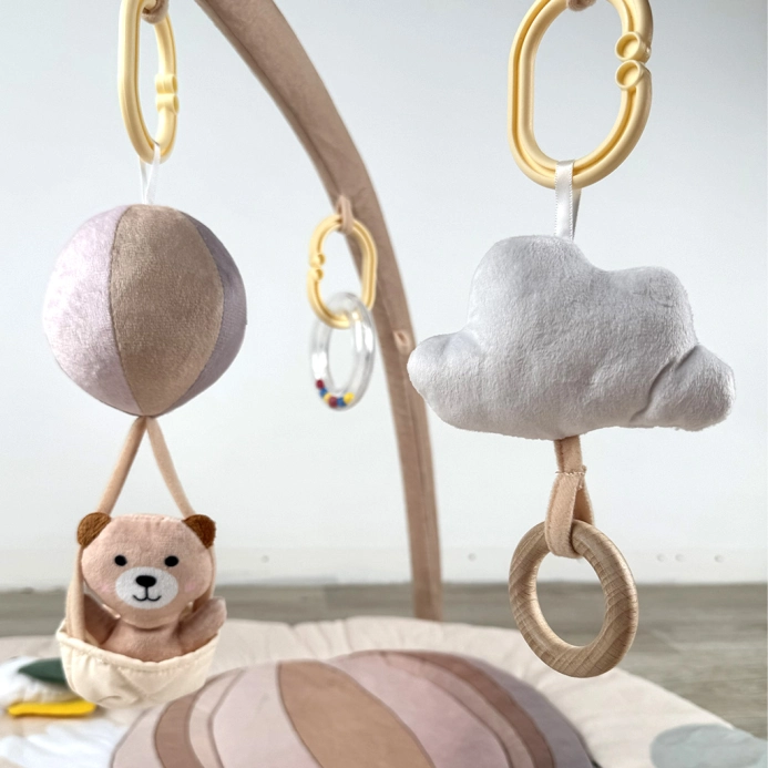 2Kids Toys Hrací deka s hrazdičkou Zvířátka