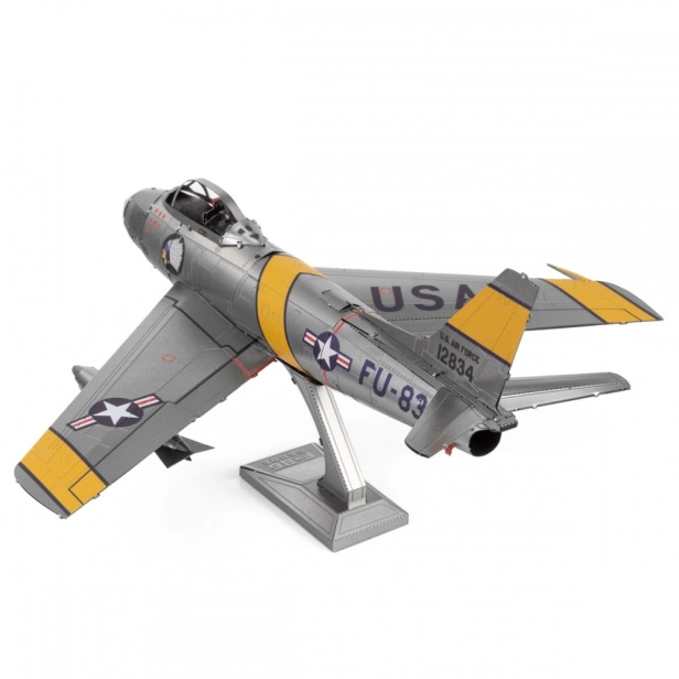 Oceľová stavebnica F-86 Sabre